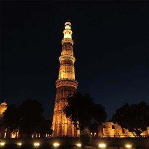 From Delhi: 2 Days Tour of Delhi and Agra by Car | Travelcix