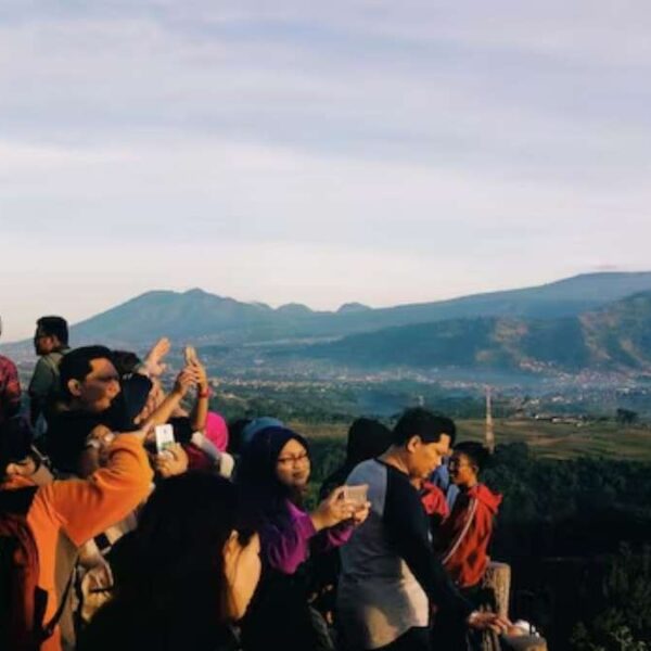 Stress-Free-Group-Travel-Packages-for-Families-&-Corporates